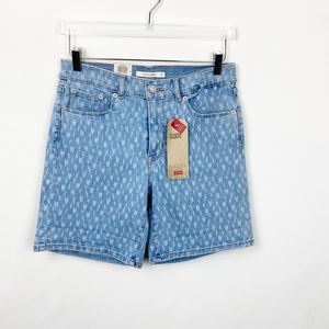 Levis Sculpt Classic High Rise Short 7" Inseam 27